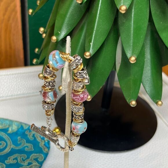 Premier Designs Keep It Personal/ Keep Serving Beaded Toggle Closets Bracelet - Picture 1 of 12